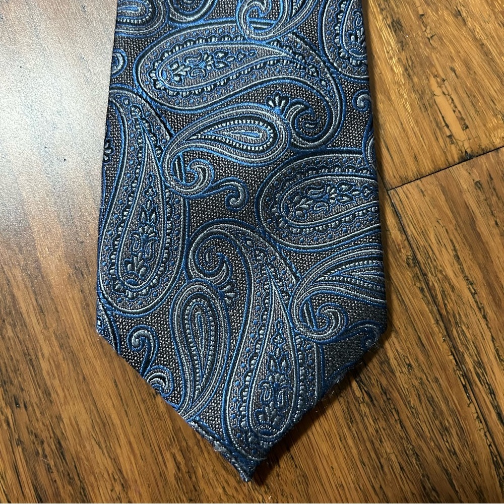 100% Silk Pronto Uomo Platinum Blue Paisley Men’s Neck Tie